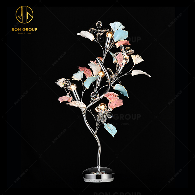 New Design Hot Sale Modern Table Lamp For Restaurant Hotel Ceramic Flower Table Lamp