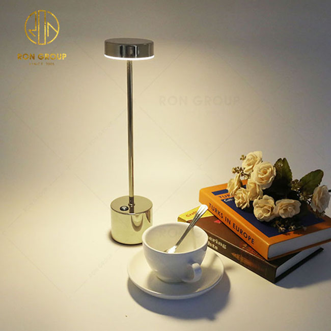 European Led Rechargeable Hotel Restaurant Waterproof Creative Study Table Light Eye Protection Table Lamp