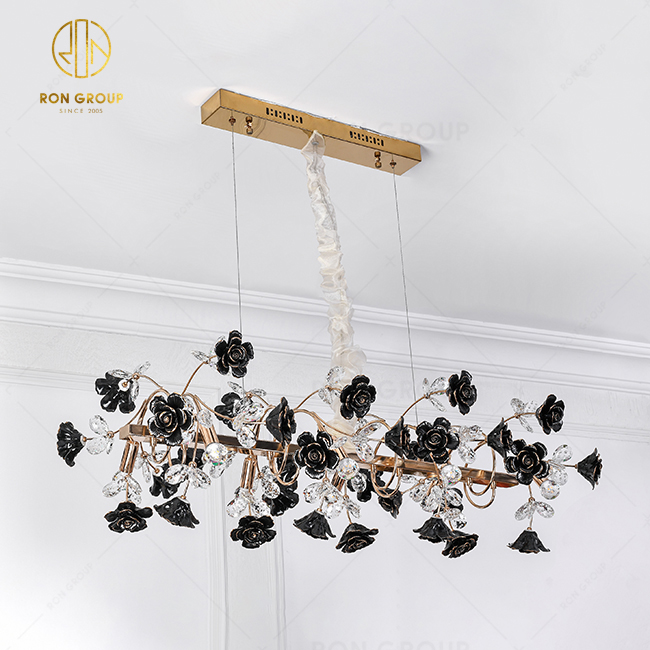 New Design Ceramic Light Hotel Restaurant Lighting Golden Light Rose Flower Ceiling Light