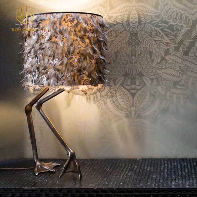 Bedroom Bedside Feather Table Lamp Creative Romantic Nordic Modern Night Light Duck Leg Decoration Table Lamp