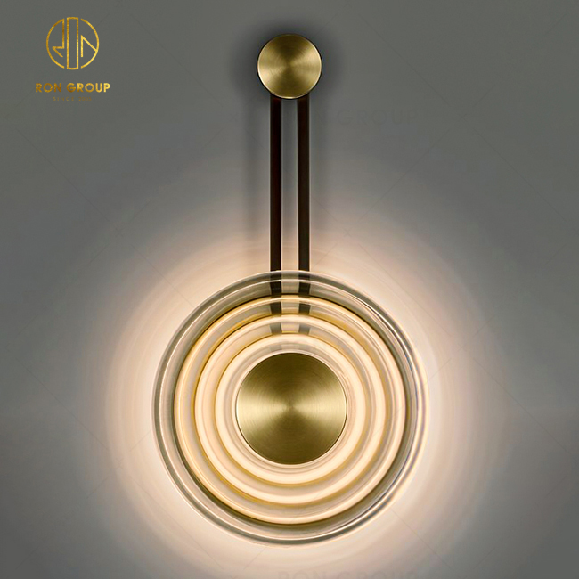 Round Vertical Long Gold Nordic LED Wall Mount Lamp Post-modern Simple Hotel Glass Corridor Staircase Wall Sconces Lighting 