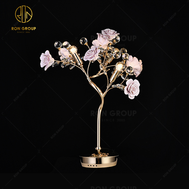 Golden Color Decorative Wedding Hotel Restaurant Light Table Lamp Ceramic Rose Flower Lighting