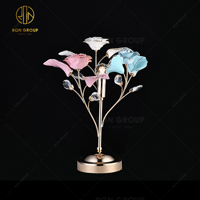 Elegant Rose Flower Table Lamp For Restaurant Decoration Custom Made Ceramic Flower Table Lamp