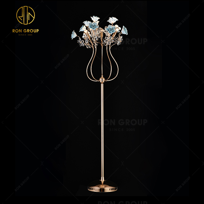 2021 New Design Weddiing Floor Lamp Restaurant Pastorale Style Ceramic Flower Floor Lamp